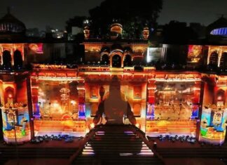 देखिये काशी के देव दीपावली के मनमोहक दृश्य